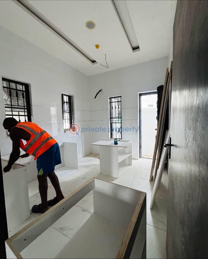 4 bedroom Detached Duplex For Sale Surulere Lagos - 4