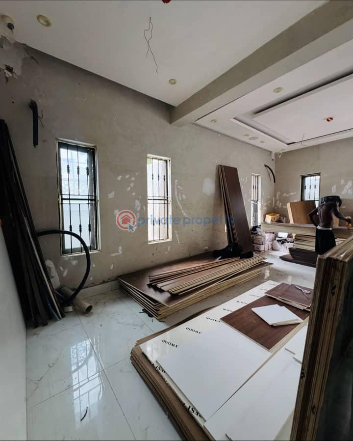 4 bedroom Detached Duplex For Sale Surulere Lagos - 1