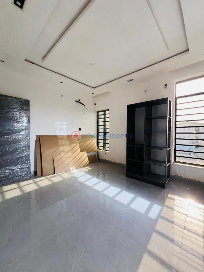 4 bedroom Detached Duplex For Sale Surulere Lagos - 16