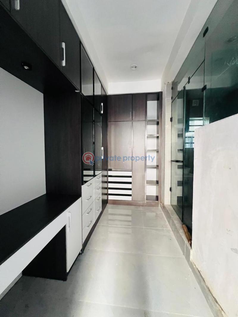 4 bedroom Detached Duplex For Sale Surulere Lagos - 9