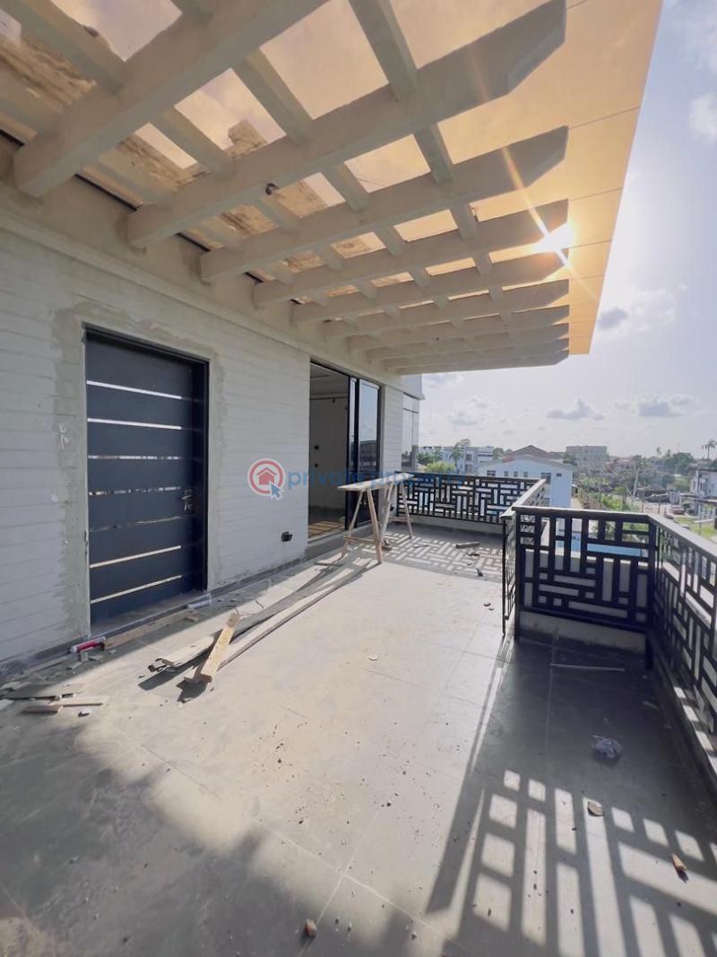 4 bedroom Detached Duplex For Sale Surulere Lagos - 2