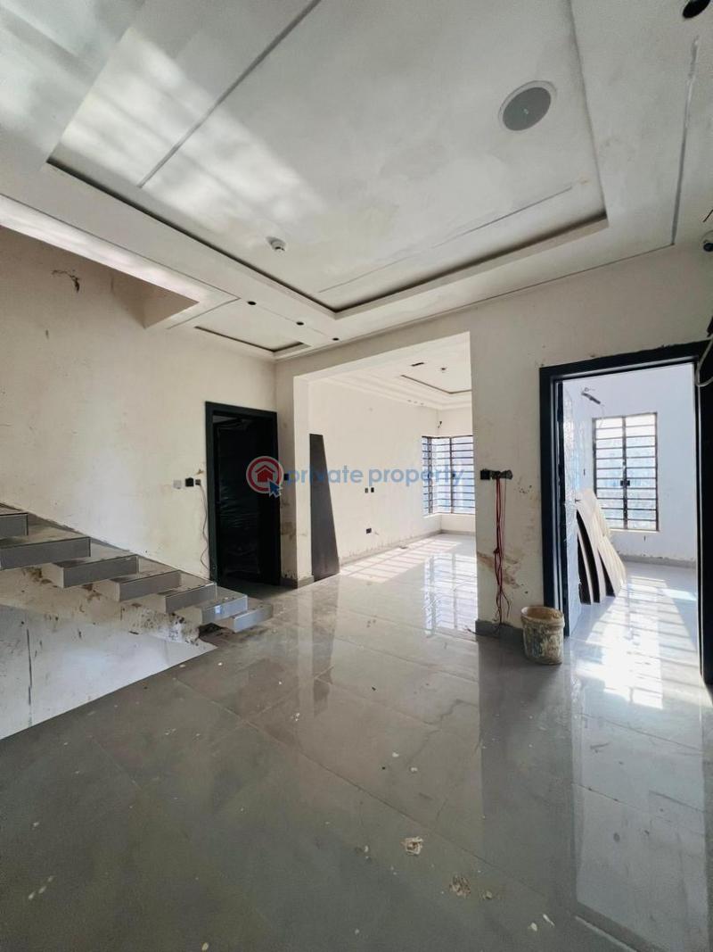 4 bedroom Detached Duplex For Sale Surulere Lagos - 12