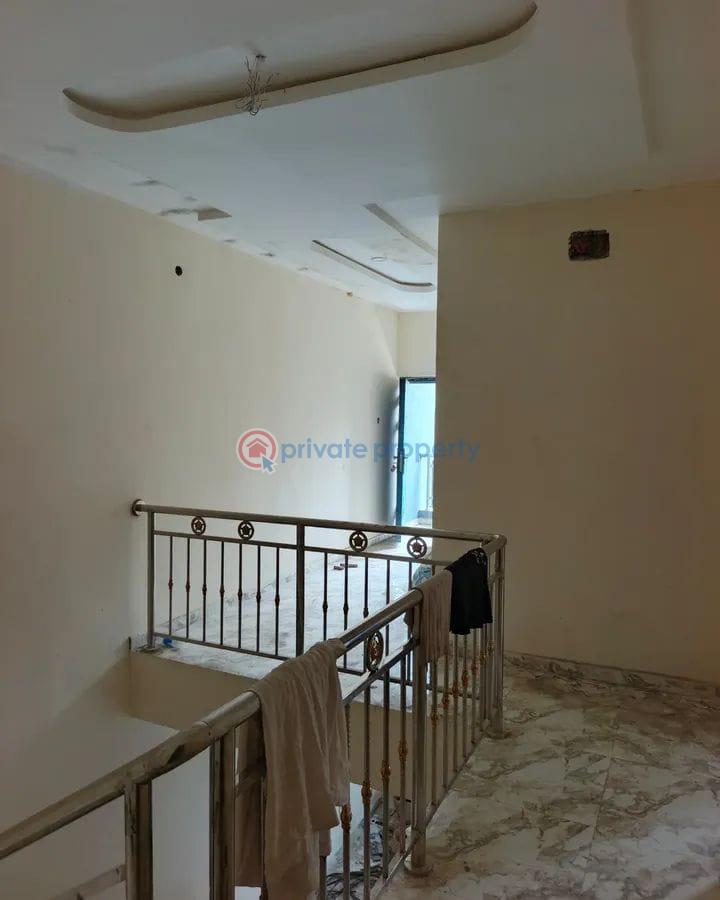 4 bedroom Semi detached Duplex For Sale Baruwa Ipaja Lagos - 8