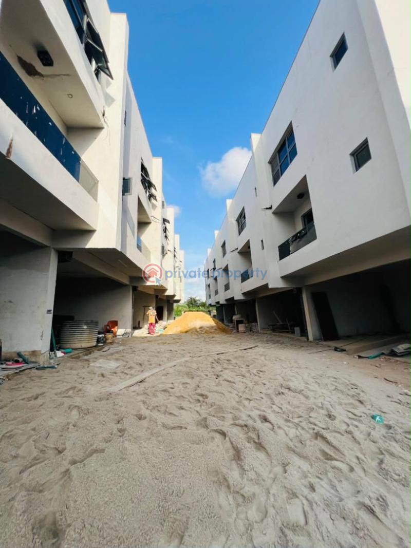 4 bedroom Terraced Duplex For Sale Surulere Lagos - 5