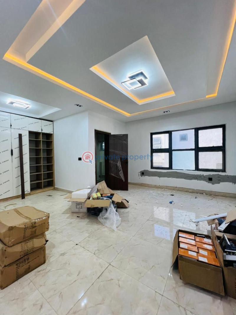 4 bedroom Terraced Duplex For Sale Surulere Lagos - 11