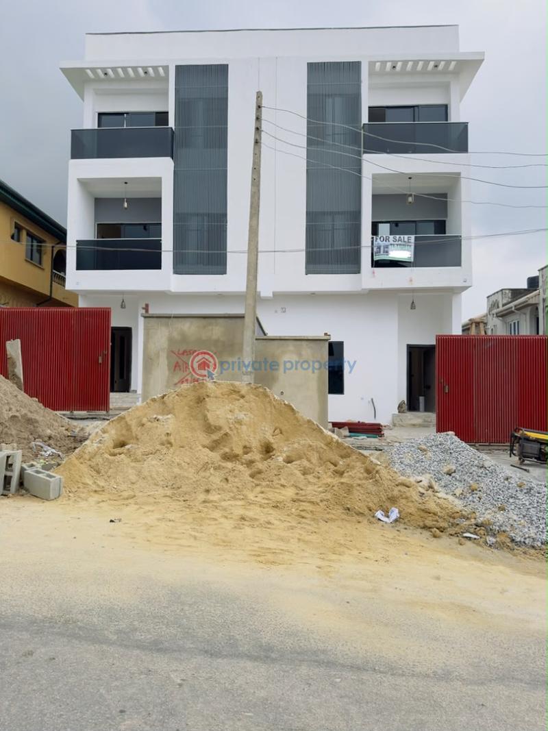 4 bedroom Semi detached Duplex For Sale Magodo GRA Phase 2 Kosofe/Ikosi Lagos - 0