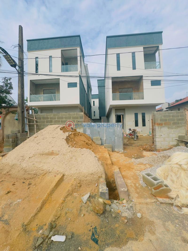 5 bedroom Detached Duplex For Sale Exquisitely Built 5 Bedroom Detached Duplex With Bq, Magodo Gra Phase 2 Magodo GRA Phase 2 Kosofe/Ikosi Lagos - 18