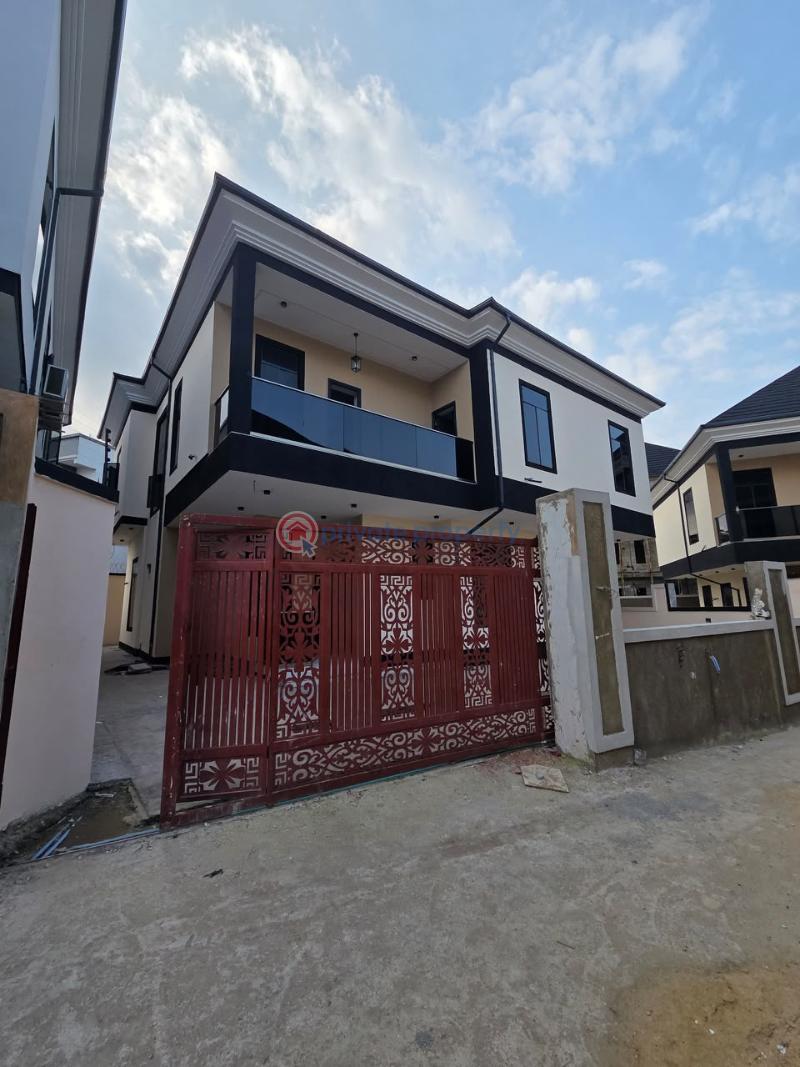 5 bedroom Detached Duplex For Sale Omole Phase 1 Ojodu Lagos - 0