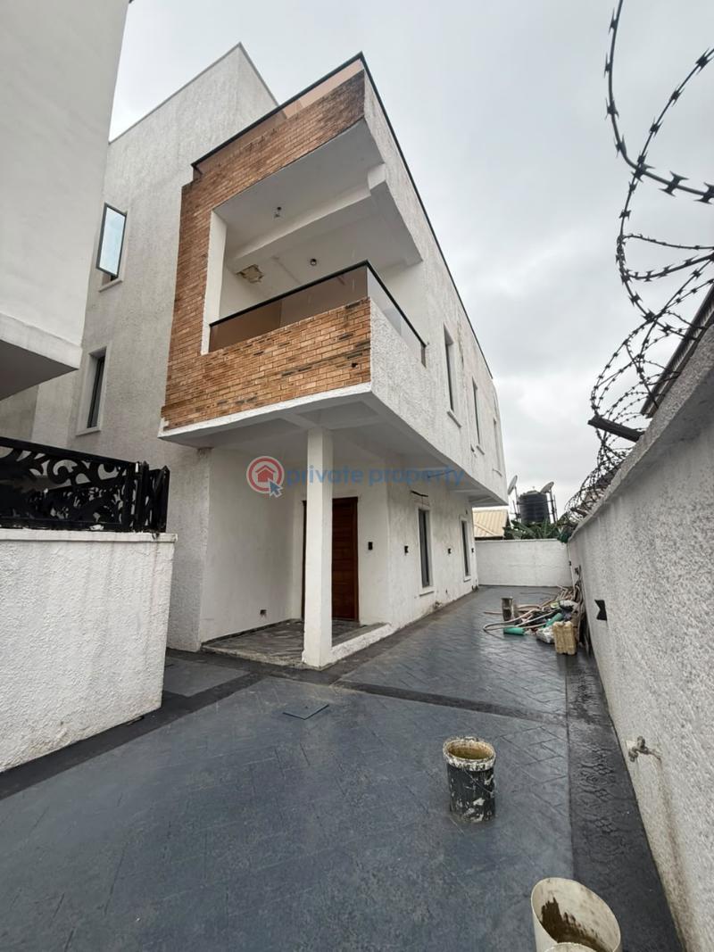 5 bedroom Detached Duplex For Sale Gra Phase 1 Magodo Kosofe/Ikosi Lagos