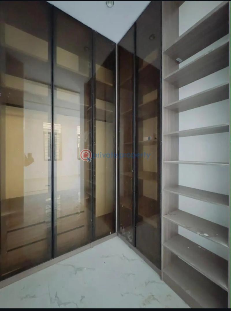 5 bedroom Detached Duplex For Sale Omole Phase 2 Ojodu Lagos - 14