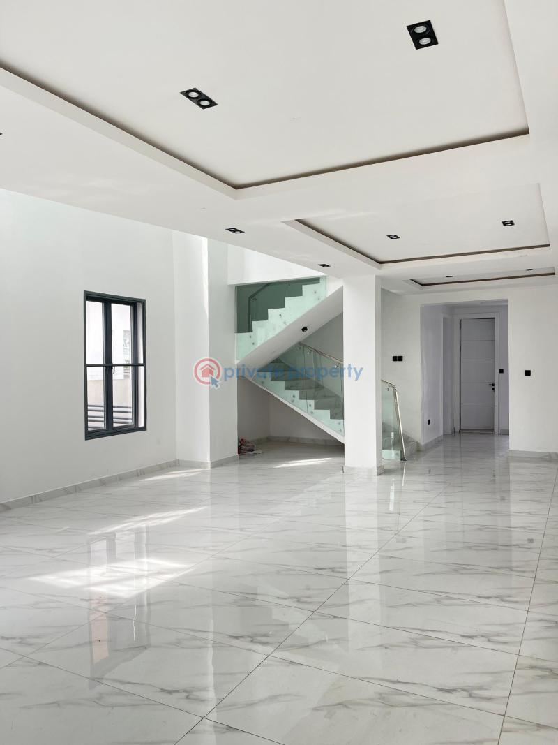 Exquisitely built 5 bedroom fully detached duplex with swimming pool... - 2 5 bedroom Detached Duplex For Sale Osapa London Lekki Lagos - 2