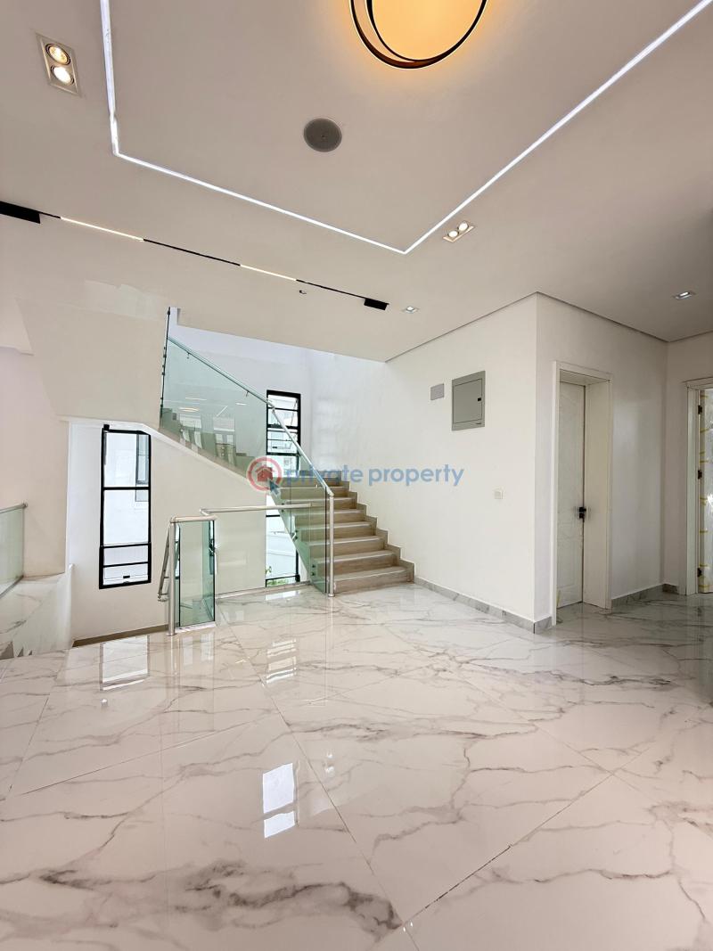 Exquisitely built 5 bedroom fully detached duplex with cinema - 8 5 bedroom Detached Duplex For Sale Osapa London Lekki Lagos - 8