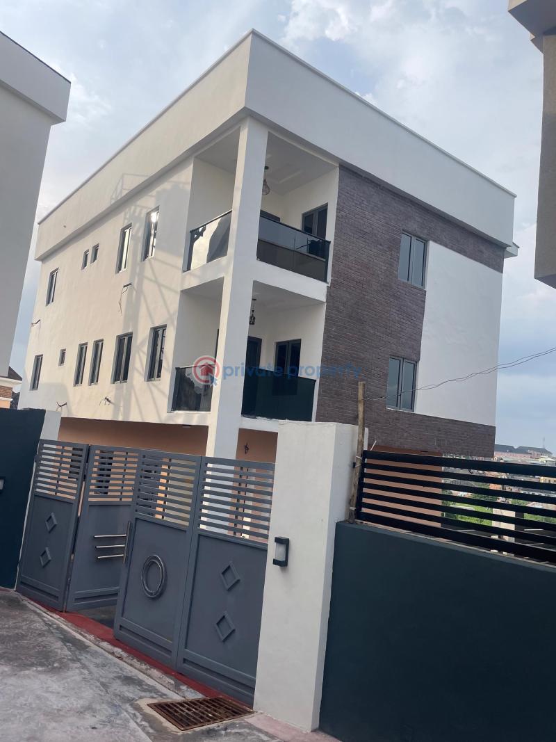 5 bedroom Detached Duplex For Sale Magodo GRA Phase 2 Kosofe/Ikosi Lagos - 1