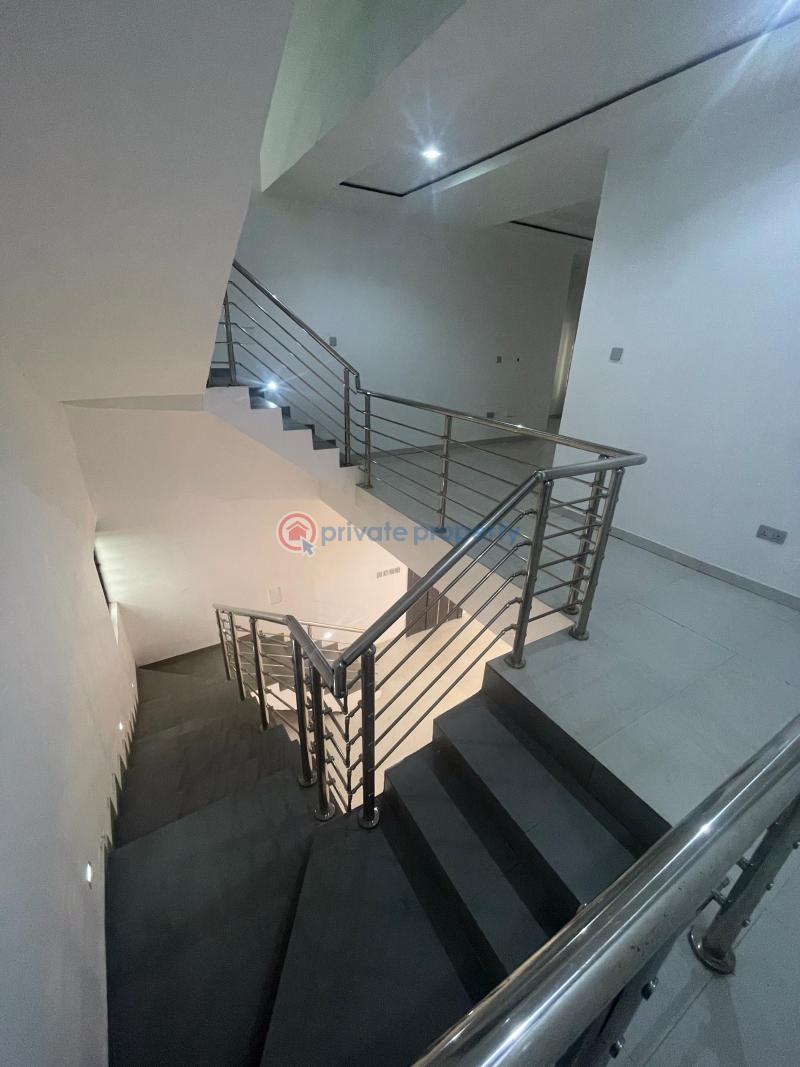 5 bedroom Detached Duplex For Sale Magodo GRA Phase 2 Kosofe/Ikosi Lagos - 1