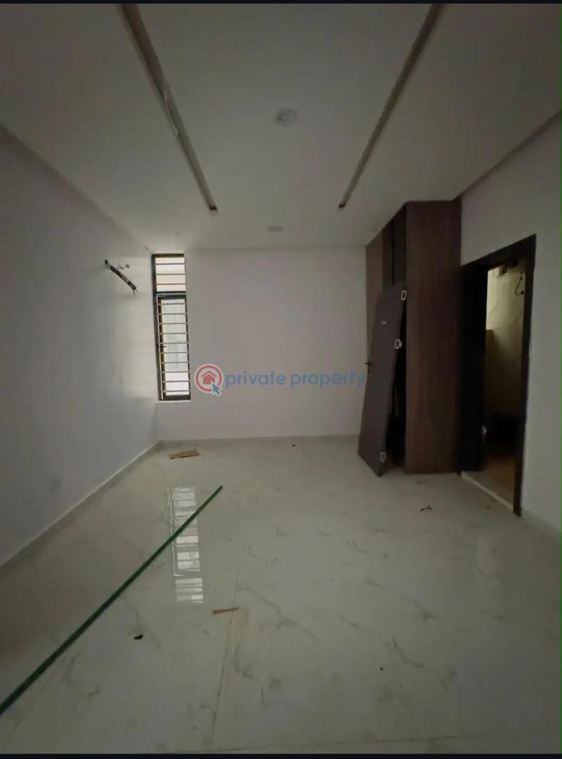 5 bedroom Detached Duplex For Sale Omole Phase 2 Ojodu Lagos - 10