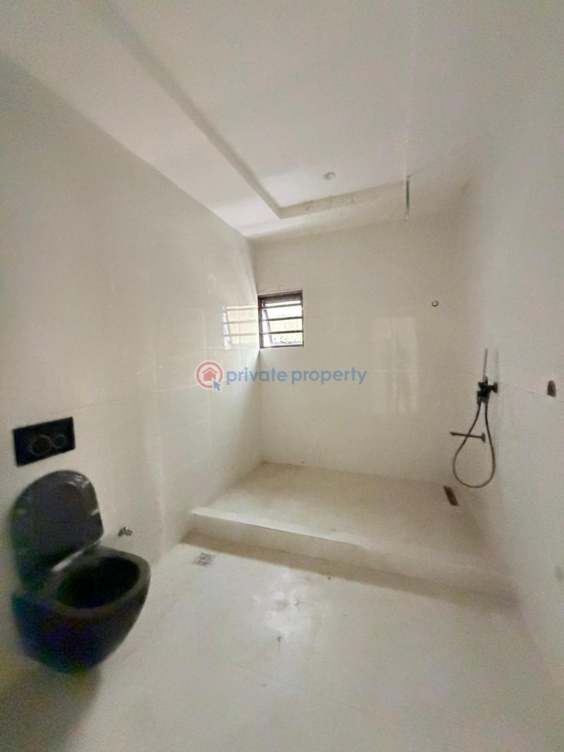 5 bedroom Detached Duplex For Sale Omole Phase 2 Ojodu Lagos - 3