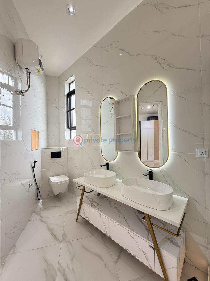 Exquisitely built 5 bedroom fully detached duplex with cinema - 13 5 bedroom Detached Duplex For Sale Osapa London Lekki Lagos - 13