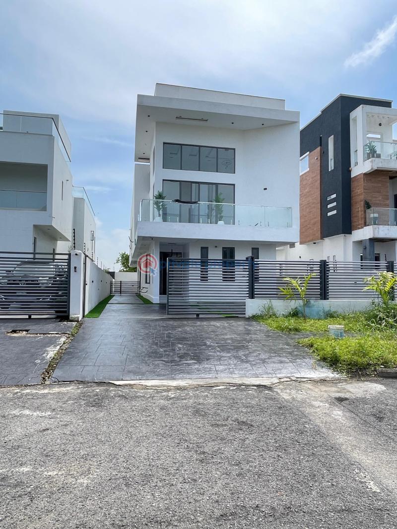 Exquisitely built 5 bedroom fully detached duplex with swimming pool... - 8 5 bedroom Detached Duplex For Sale Osapa London Lekki Lagos - 8