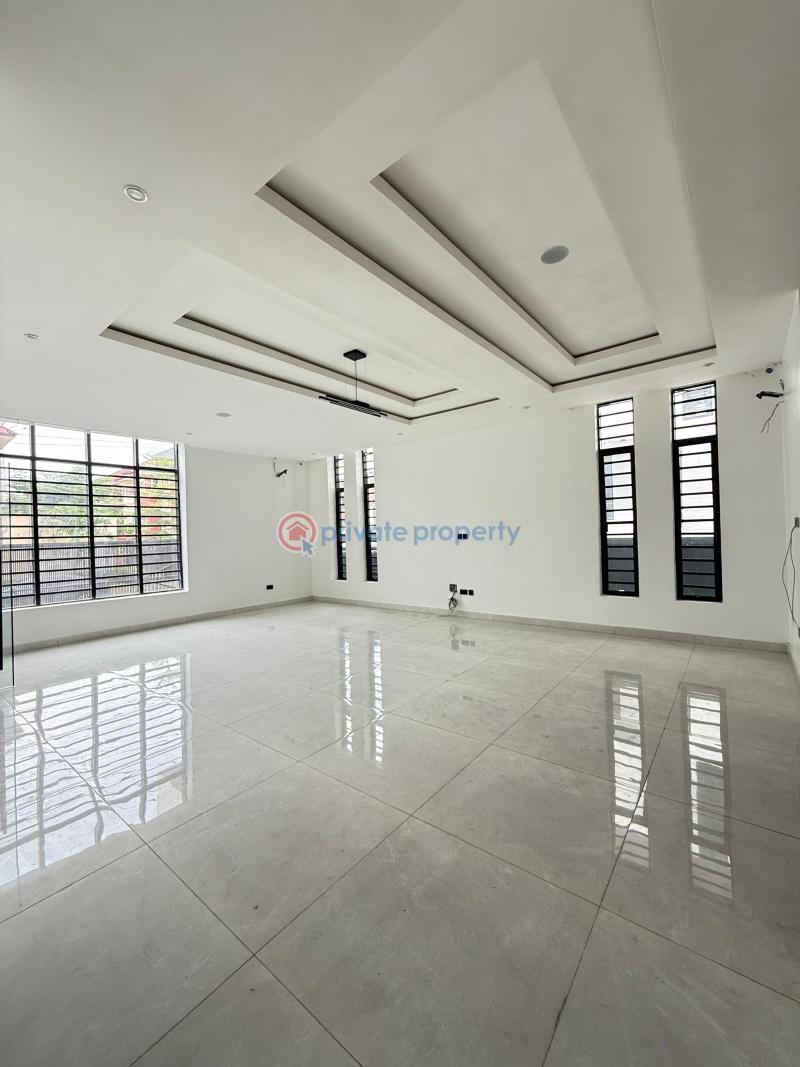 Exquisitely built 5 bedroom fully detached duplex - 9 5 bedroom Detached Duplex For Sale Osapa London Lekki Lagos - 9