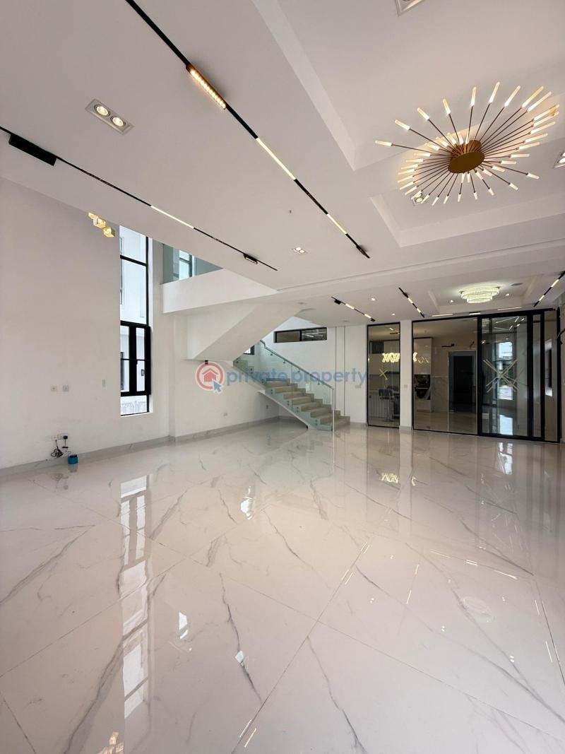 Exquisitely built 5 bedroom fully detached duplex with cinema, rooftop terrace ,swimming pool and bq - 1 5 bedroom Detached Duplex For Sale Osapa London Lekki Lagos - 1