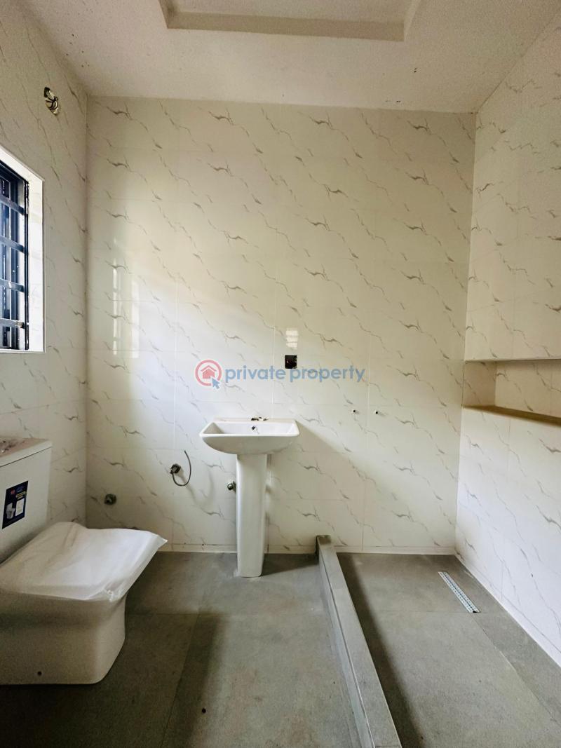 5 bedroom Detached Duplex For Sale Magodo GRA Phase 2 Kosofe/Ikosi Lagos - 5