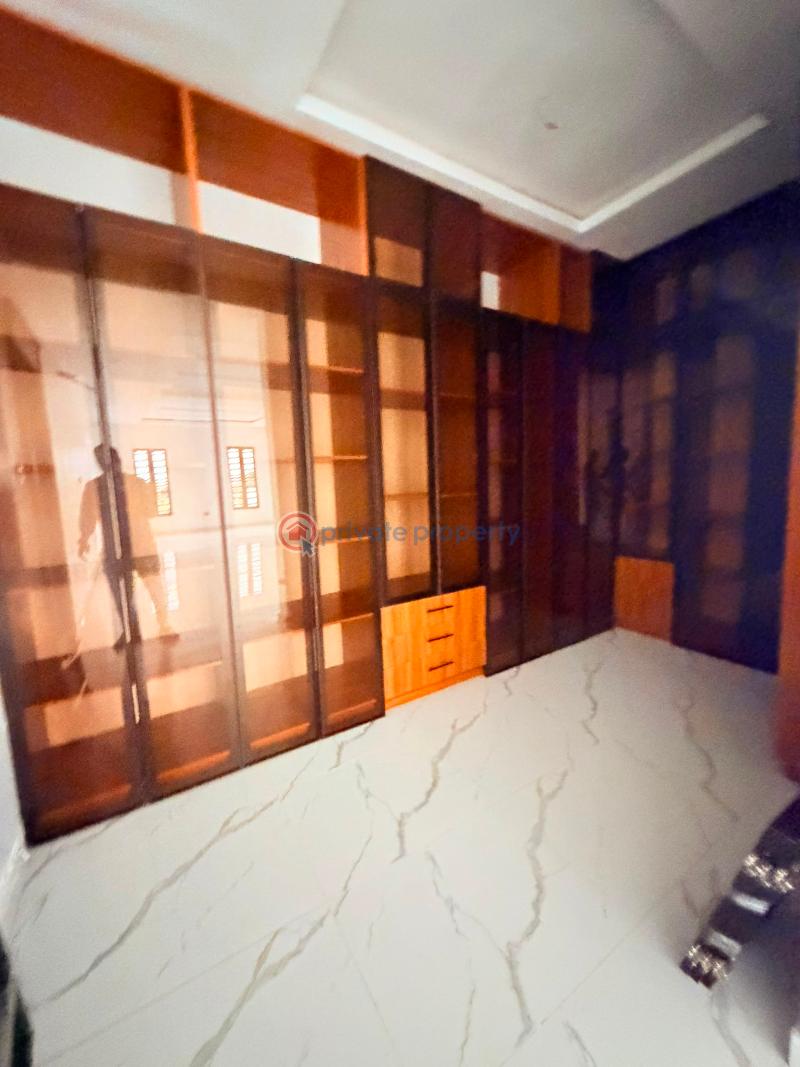 5 bedroom Detached Duplex For Sale Magodo GRA Phase 1 Ojodu Lagos - 1