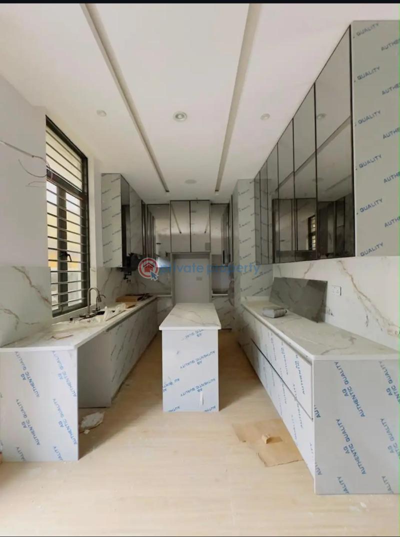 5 bedroom Detached Duplex For Sale Omole Phase 2 Ojodu Lagos - 17