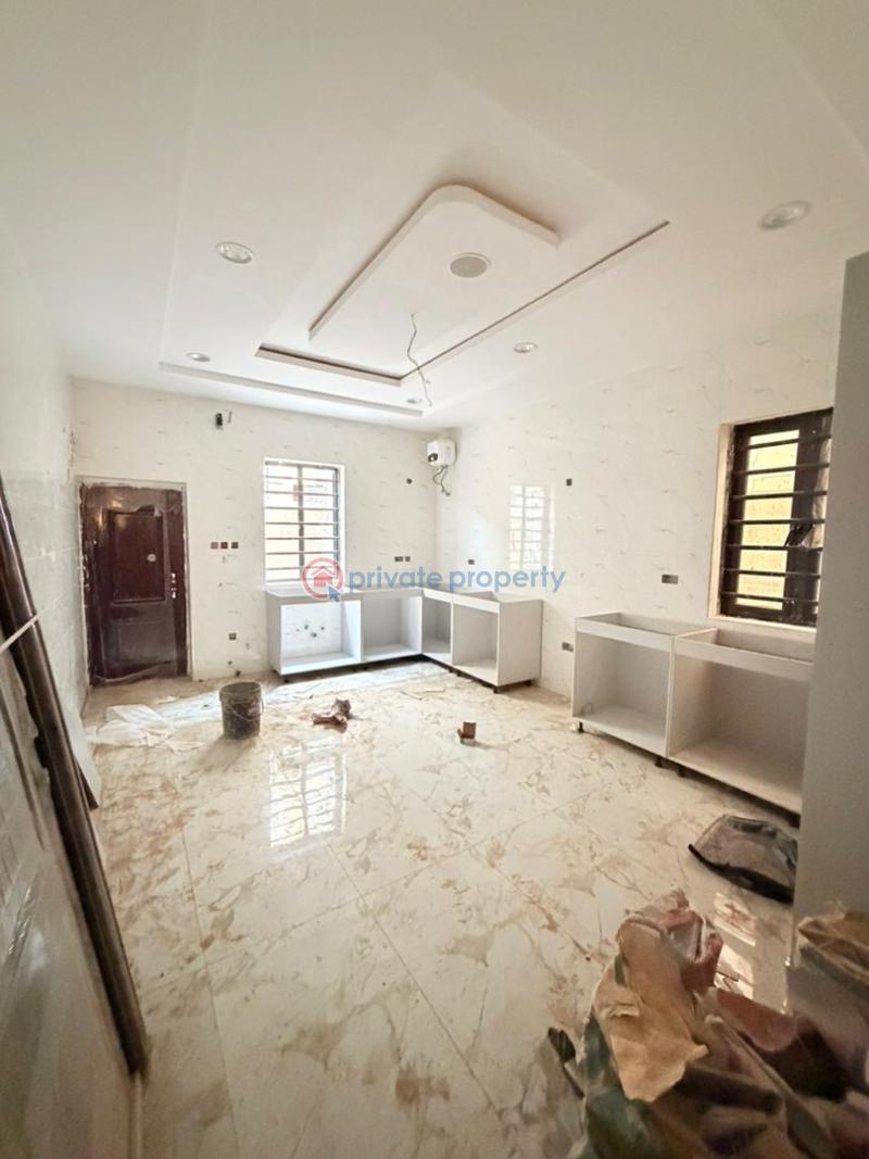 5 bedroom Detached Duplex For Sale Omole Phase 2 Ojodu Lagos - 4