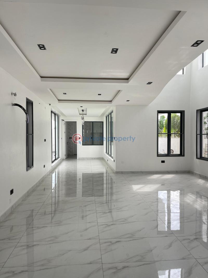 Exquisitely built 5 bedroom fully detached duplex with swimming pool... - 1 5 bedroom Detached Duplex For Sale Osapa London Lekki Lagos - 1