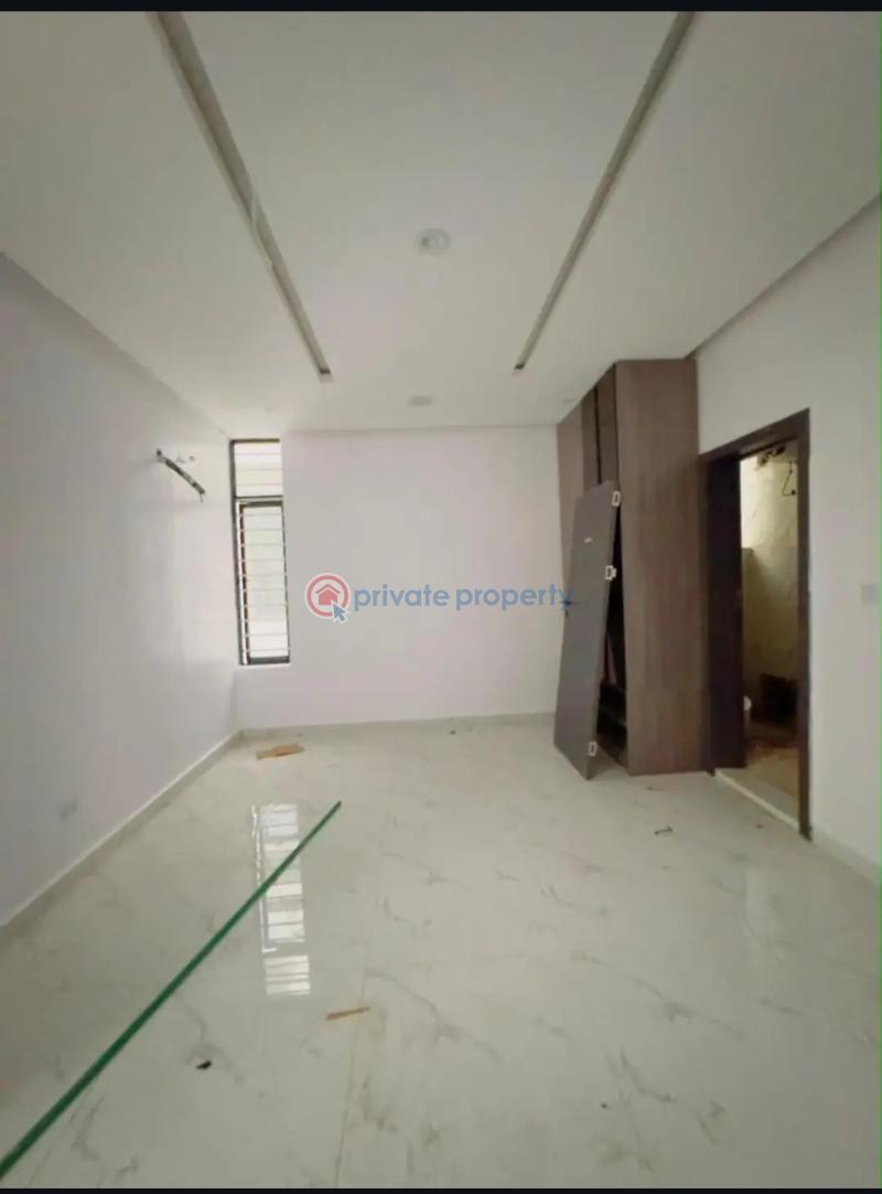 5 bedroom Detached Duplex For Sale Omole Phase 2 Ojodu Lagos - 13