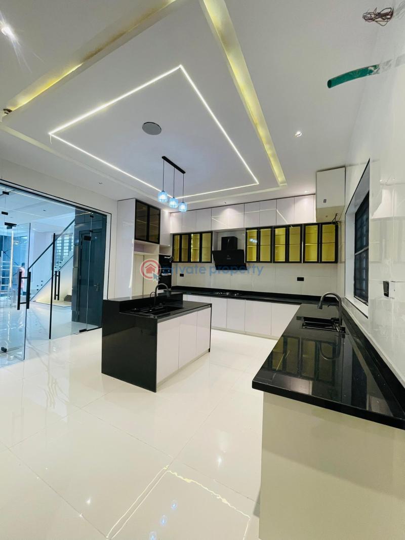 5 bedroom Detached Duplex For Sale Ajah Lagos - 1