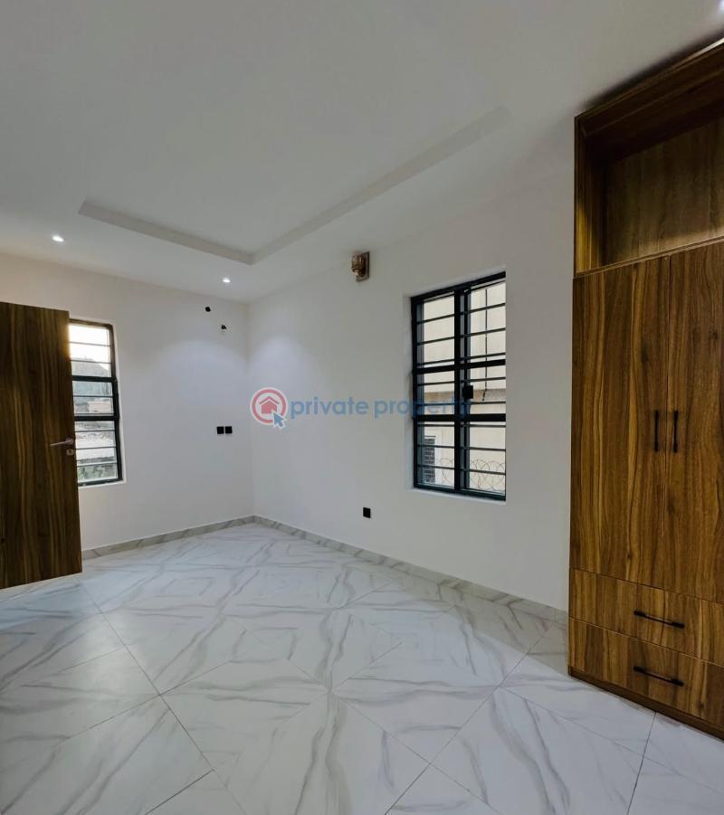 5 bedroom Semi detached Duplex For Sale Omole Phase 1 Ojodu Lagos - 8