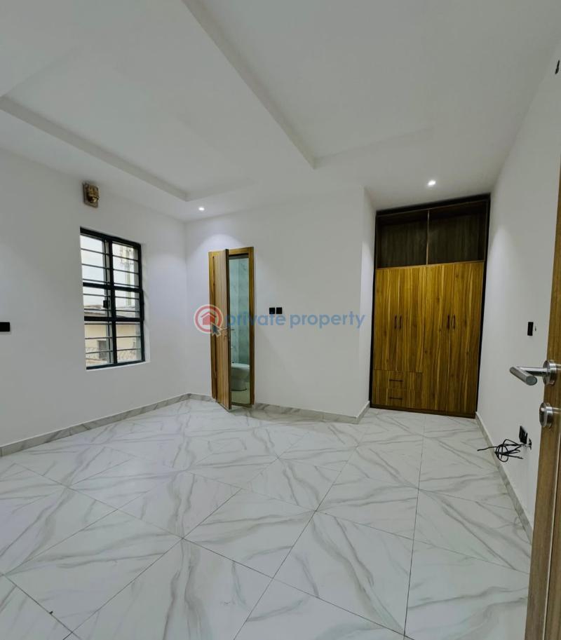5 bedroom Semi detached Duplex For Sale Omole Phase 1 Ojodu Lagos - 9