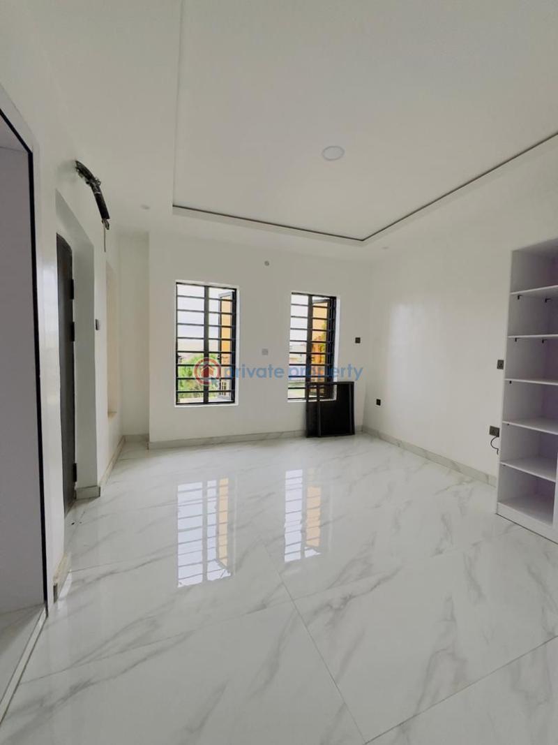 5 bedroom Semi detached Duplex For Sale Magodo Phase 1 Magodo Kosofe/Ikosi Lagos - 2