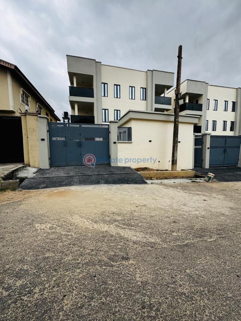 5 bedroom Semi detached Duplex For Sale Magodo Phase 1 Magodo Kosofe/Ikosi Lagos - 10