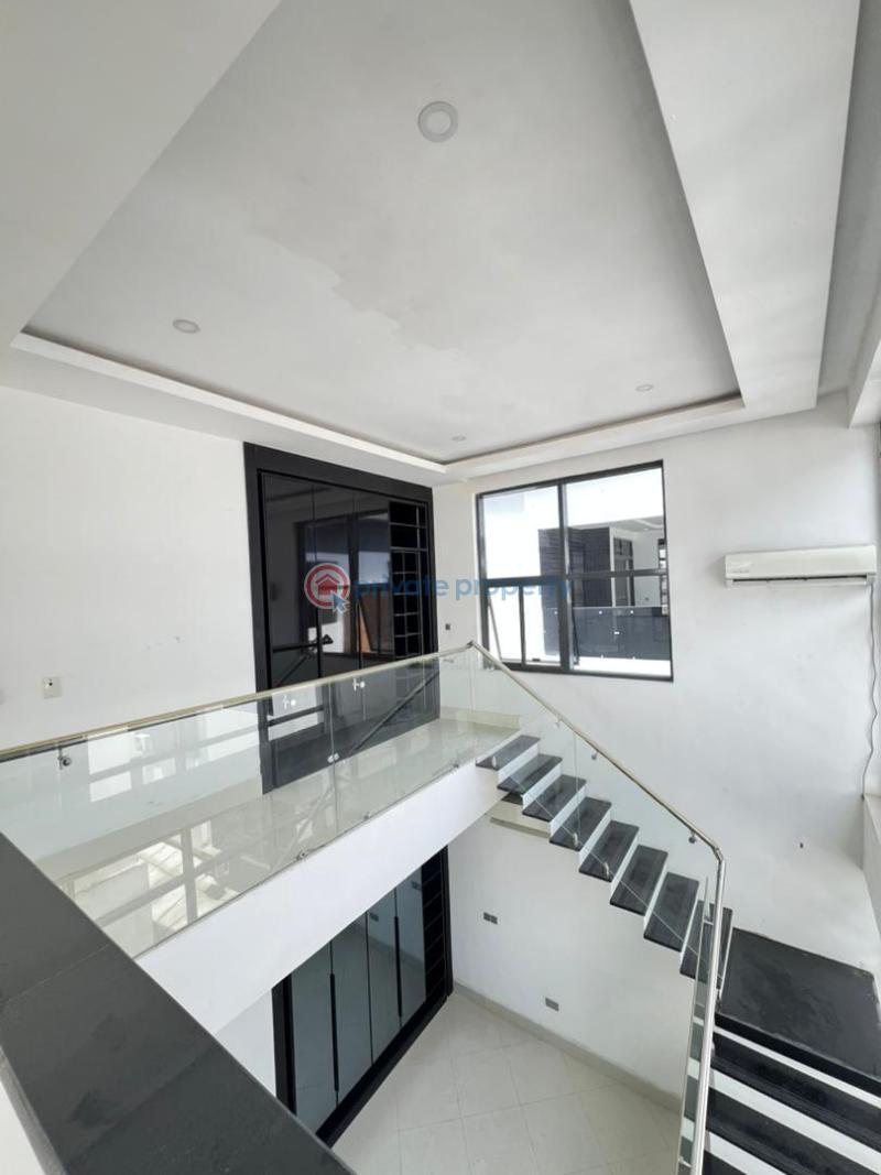 Exquisitely built 5bedroom detached duplex - 16 5 bedroom Detached Duplex For Sale Banana Island Ikoyi Lagos - 16
