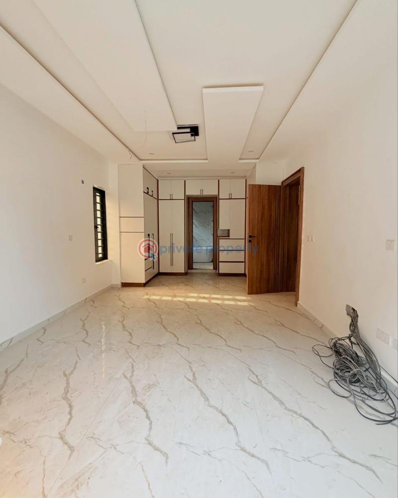 5 bedroom Detached Duplex For Sale Omole Phase 1 Ikeja Lagos - 5