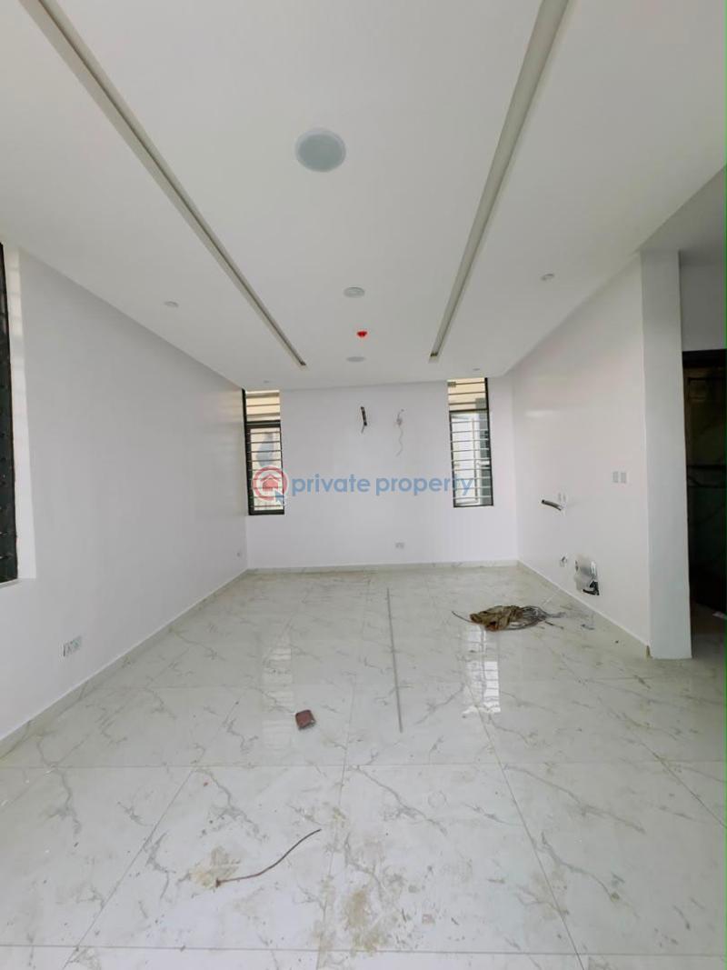 5 bedroom Detached Duplex For Sale Omole Phase 2 Ojodu Lagos - 1