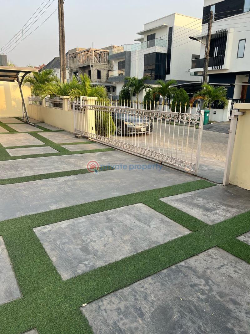 7 bedroom Maisonette For Sale Lekki Phase 1 Lagos