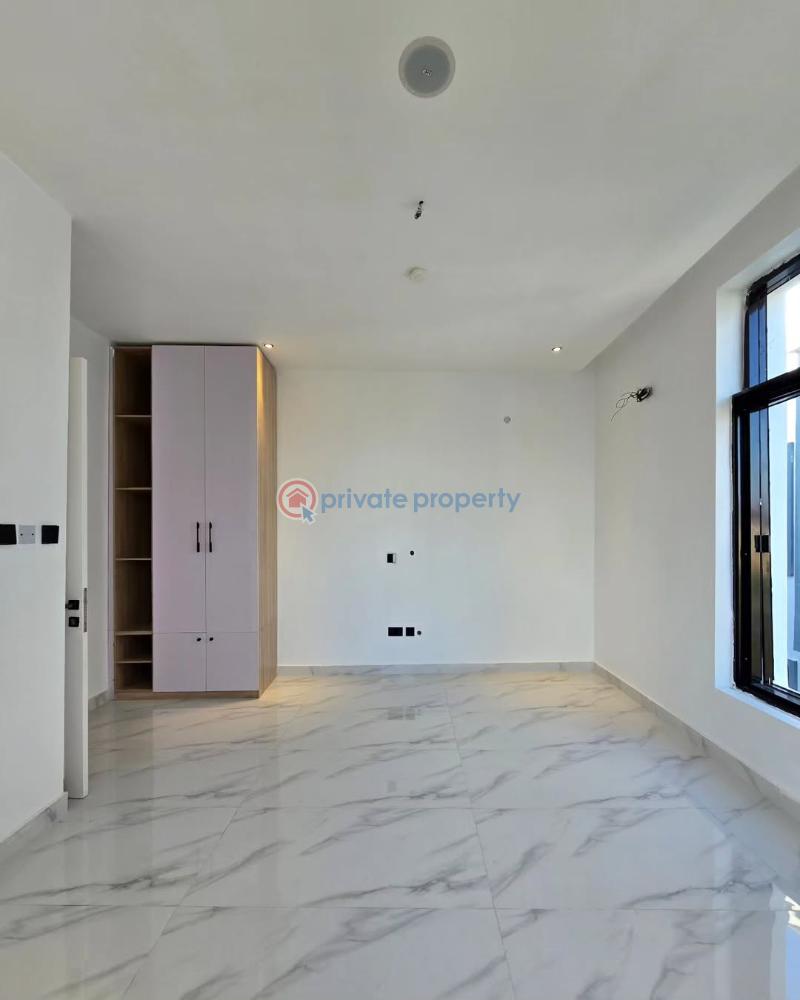 5 bedroom Detached Duplex For Sale Chevron Lafiaji Lekki Lagos - 12