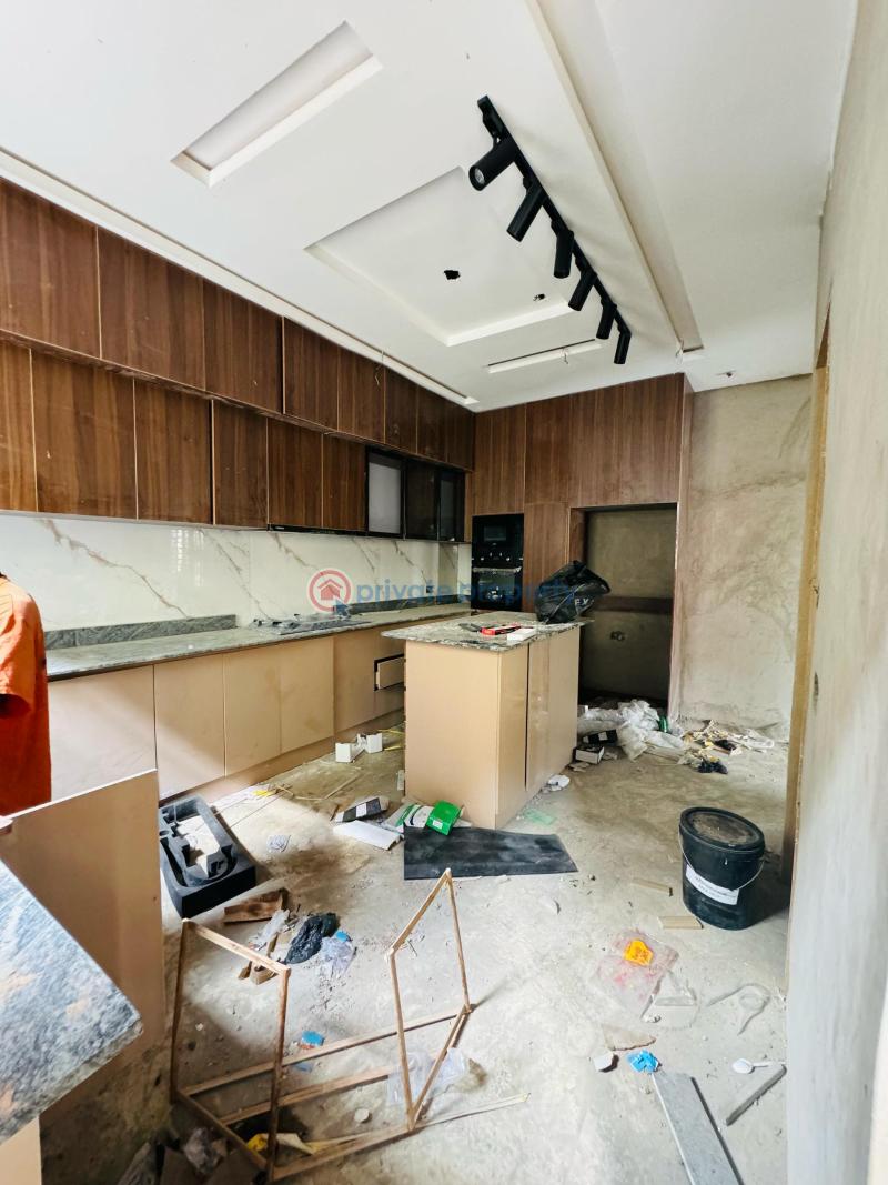 4 bedroom Semi detached Duplex For Sale Omole Phase 2 Ojodu Lagos - 5