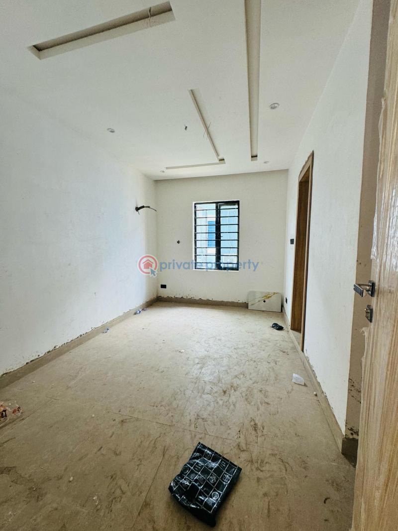 4 bedroom Semi detached Duplex For Sale Omole Phase 2 Ojodu Lagos - 3