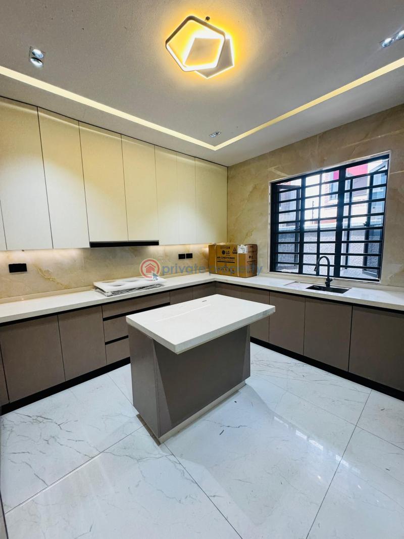 4 bedroom Detached Duplex For Sale Opebi Ikeja Lagos - 11