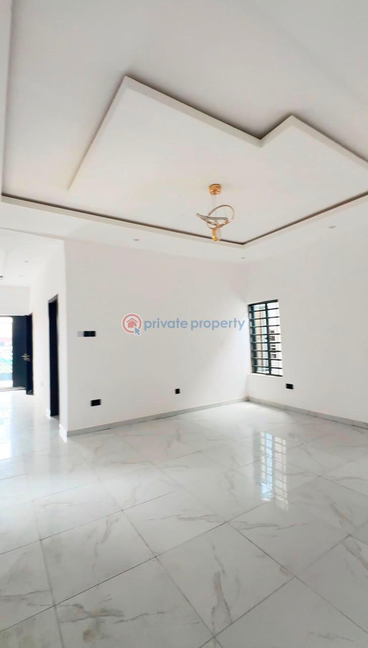 3 bedroom Block Of Flats For Sale Soluyi Gbagada Lagos - 3