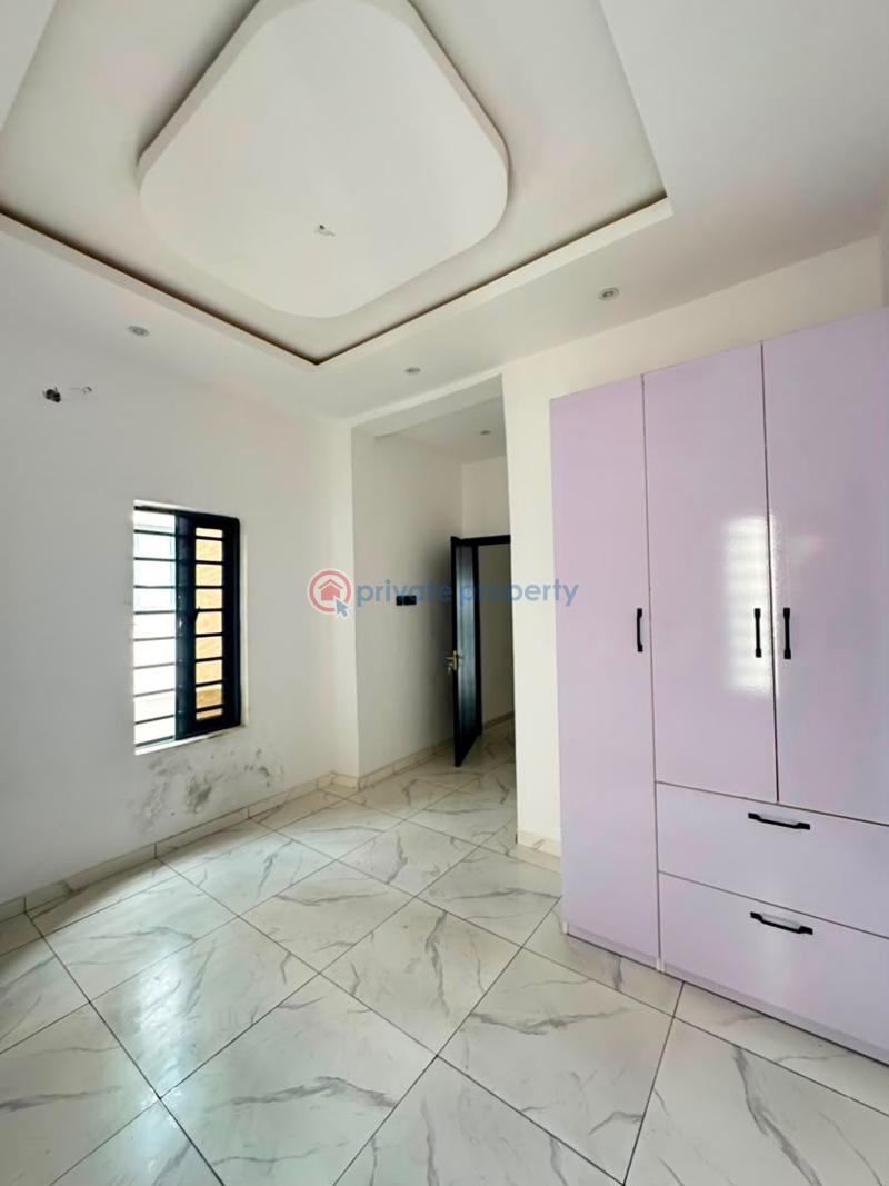 3 bedroom Block Of Flats For Sale Soluyi Gbagada Lagos - 5