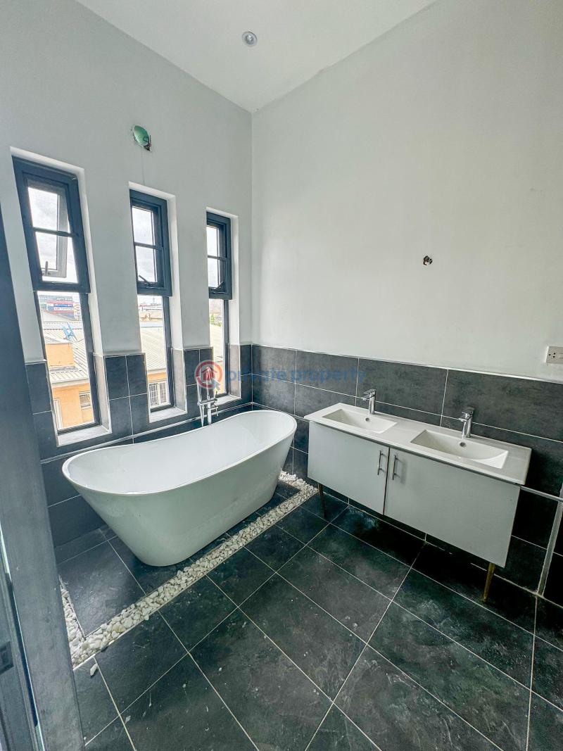 4 bedroom Terraced Duplex For Sale Lekki Phase 1 Lagos - 2