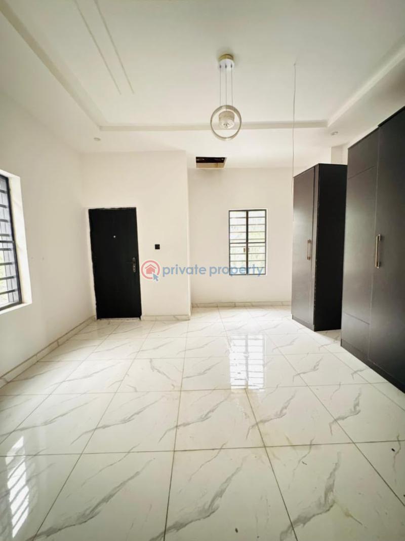 5 bedroom Detached Duplex For Sale Exquisitely Designed 5 Bedroom Detached Duplex With A Room Bq, And Study Room In A Serene Estate, Omole Phase 1 Omole Phase 1 Ojodu Lagos - 3