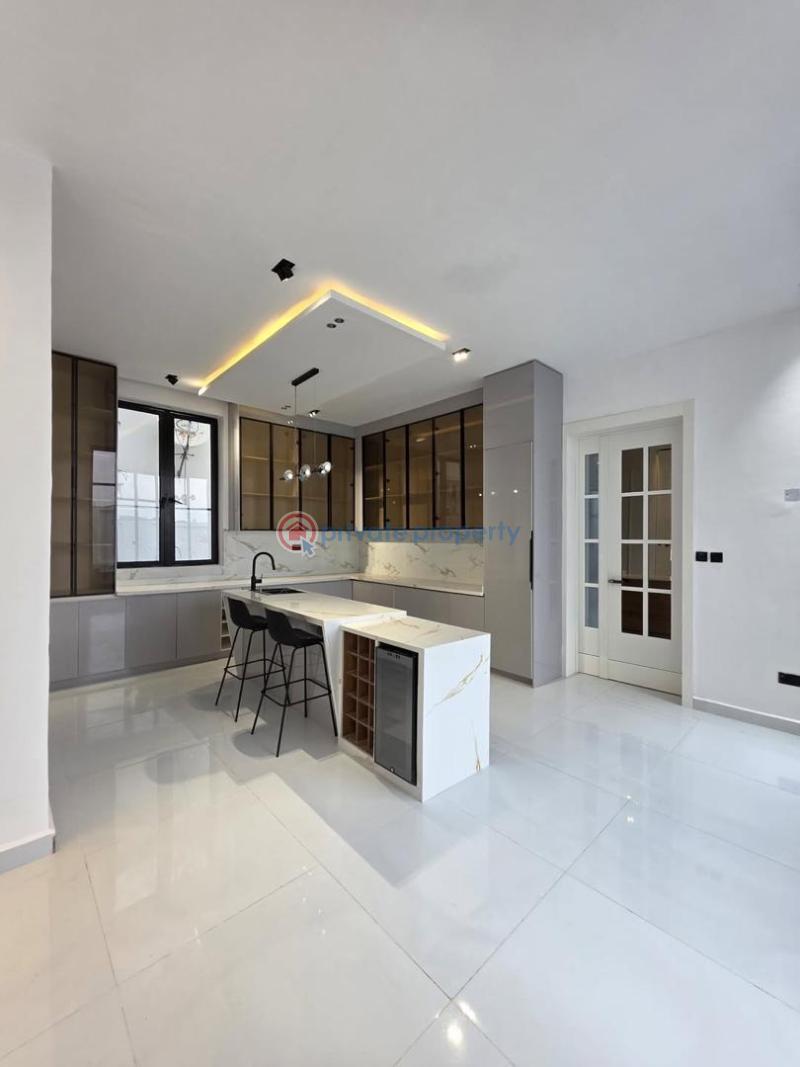 5 bedroom House For Sale Chevron Lekki Lagos - 10