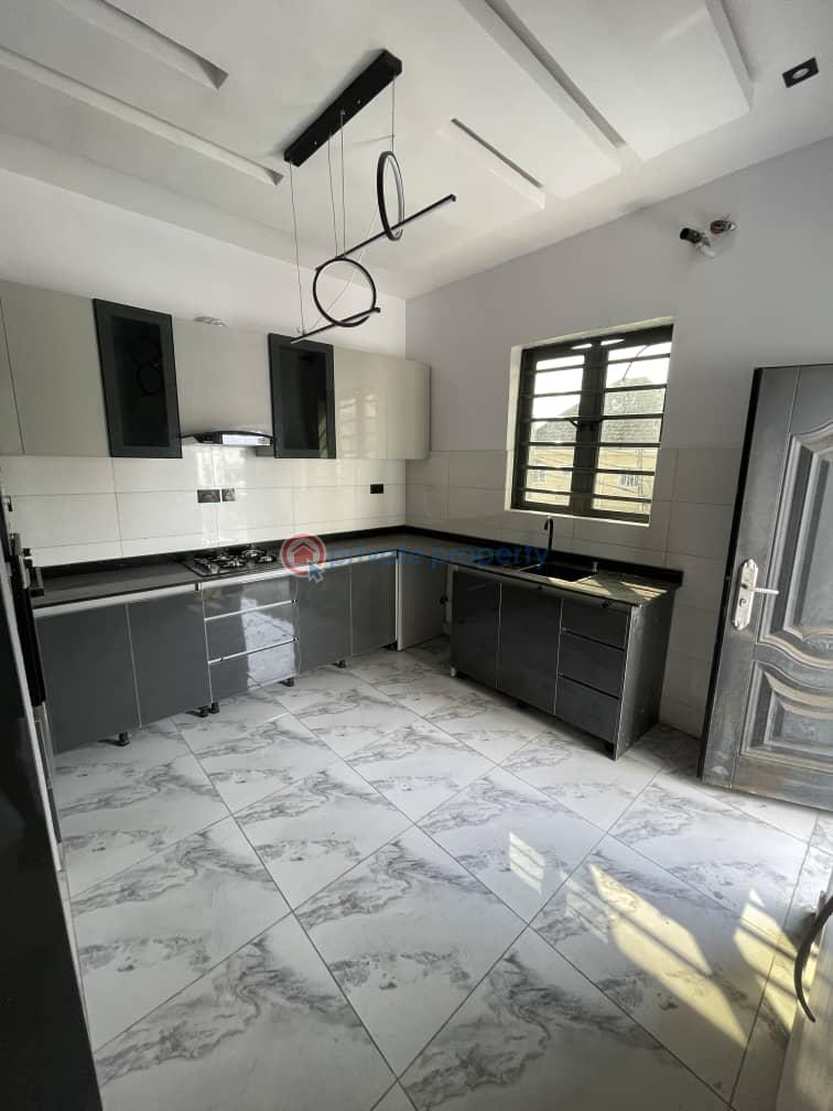 2 bedroom Block Of Flats For Sale Ikate Ilasan Lekki Lagos - 3