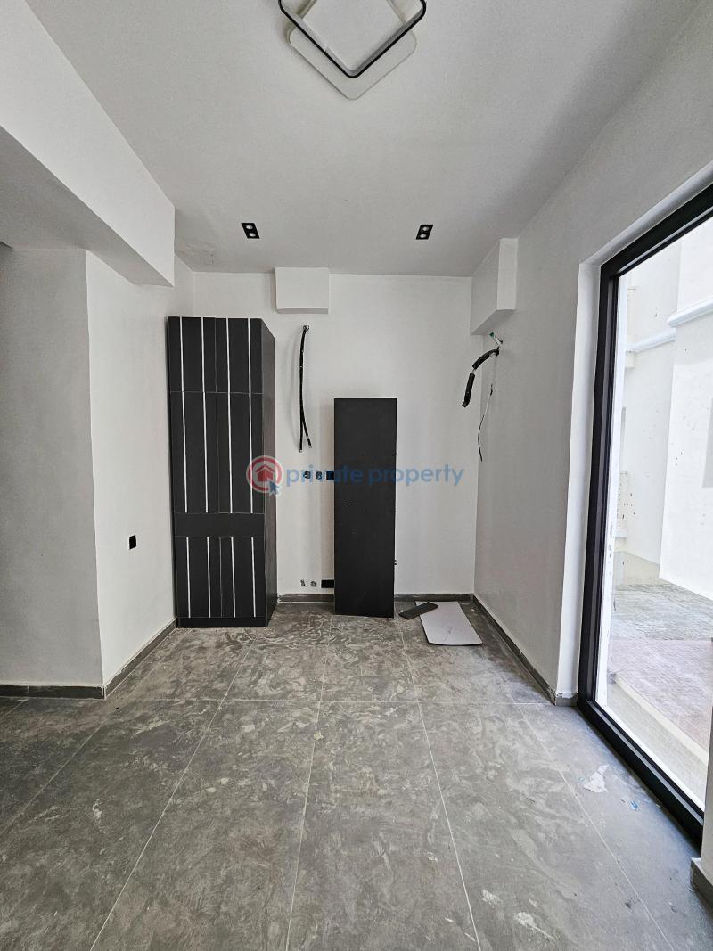 2 bedroom Block Of Flats For Sale Ikoyi Lagos - 2